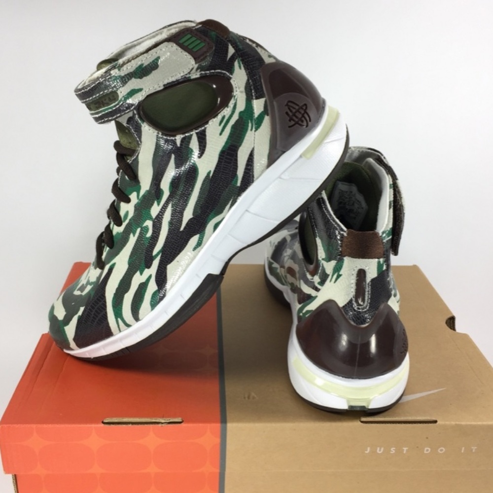 Nike Air Max Huarache 2K4 (Camo, Sz 5Y)